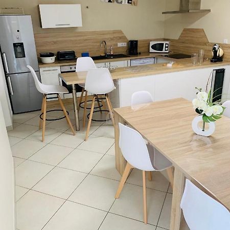 Le Gite De La Mongatelais Villa Roz-Landrieux Exteriör bild